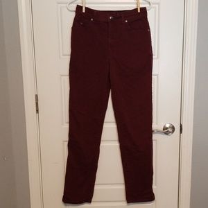 Gloria Vanderbilt skinny burgundy pants